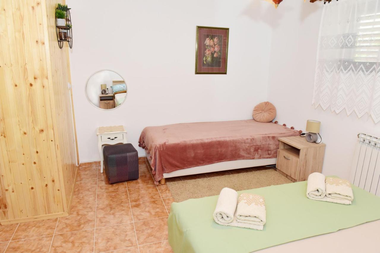 Apartman Bingo Josipdol Εξωτερικό φωτογραφία