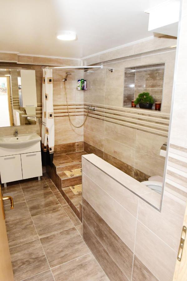 Apartman Bingo Josipdol Εξωτερικό φωτογραφία